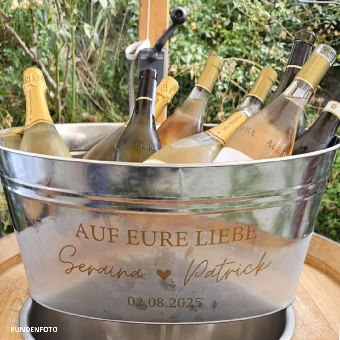 Personalisierte Zinkwanne zum Sektempfang