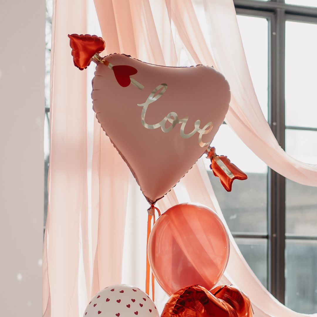 Folienballon Herz mit Pfeil