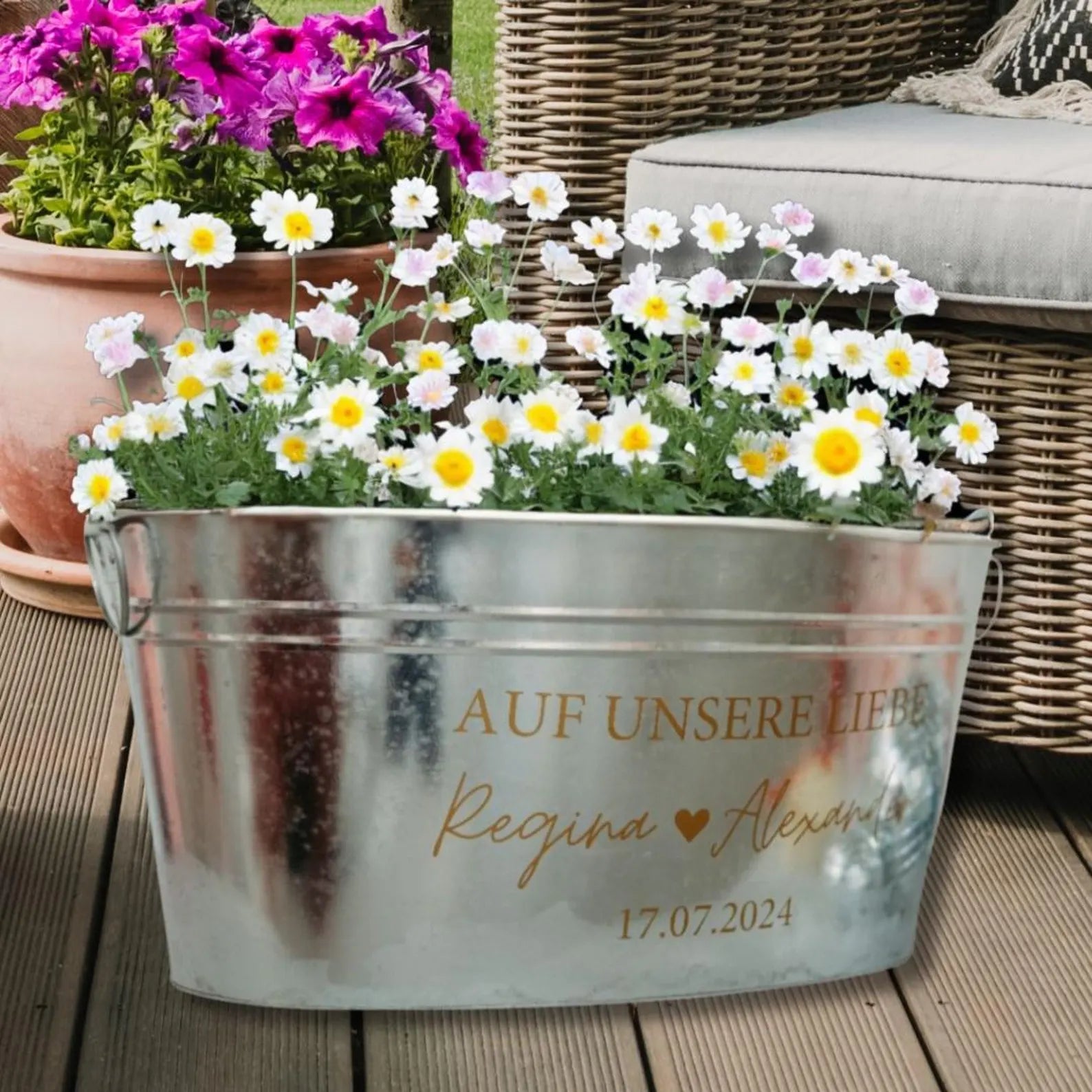 Personalisierte Zinkwanne zum Sektempfang