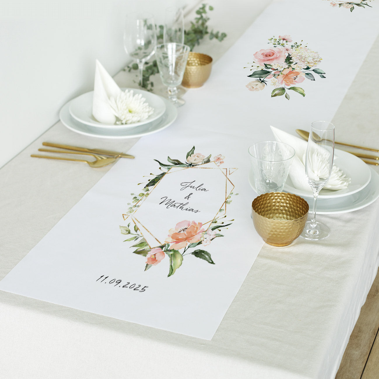 Personalisierter Tischläufer Blütenzauber (1 Stück)