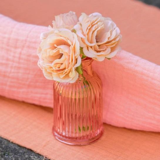 mini-vase-rosa-gestreift-hochzeit-tischdeko