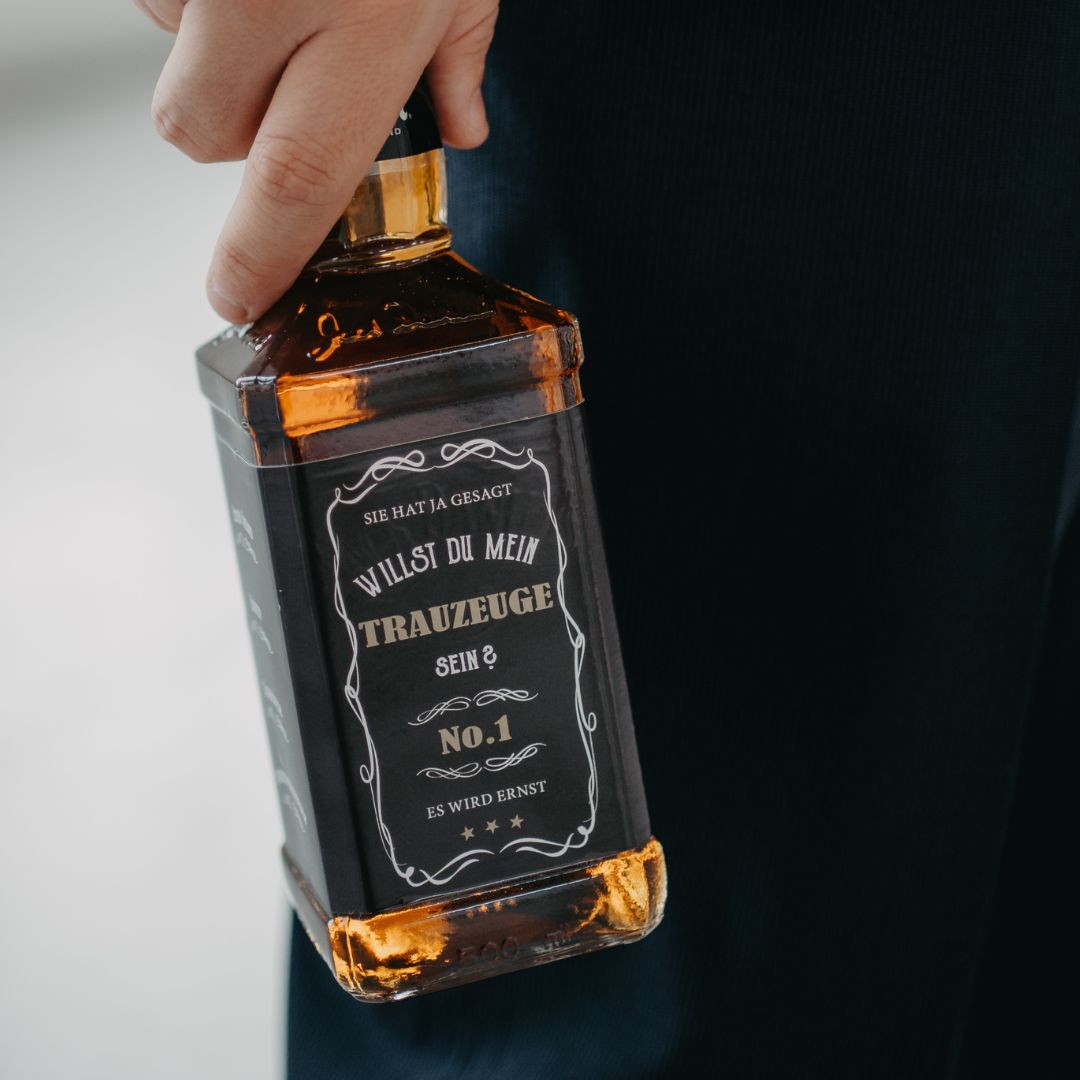 Aufkleber Whiskyflasche Willst Du mein Trauzeuge sein?