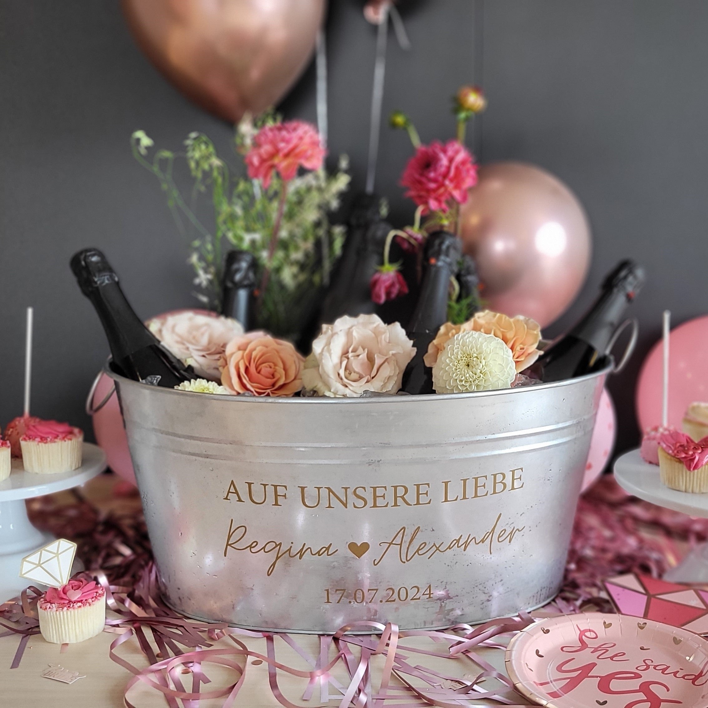 Personalisierte Zinkwanne zum Sektempfang
