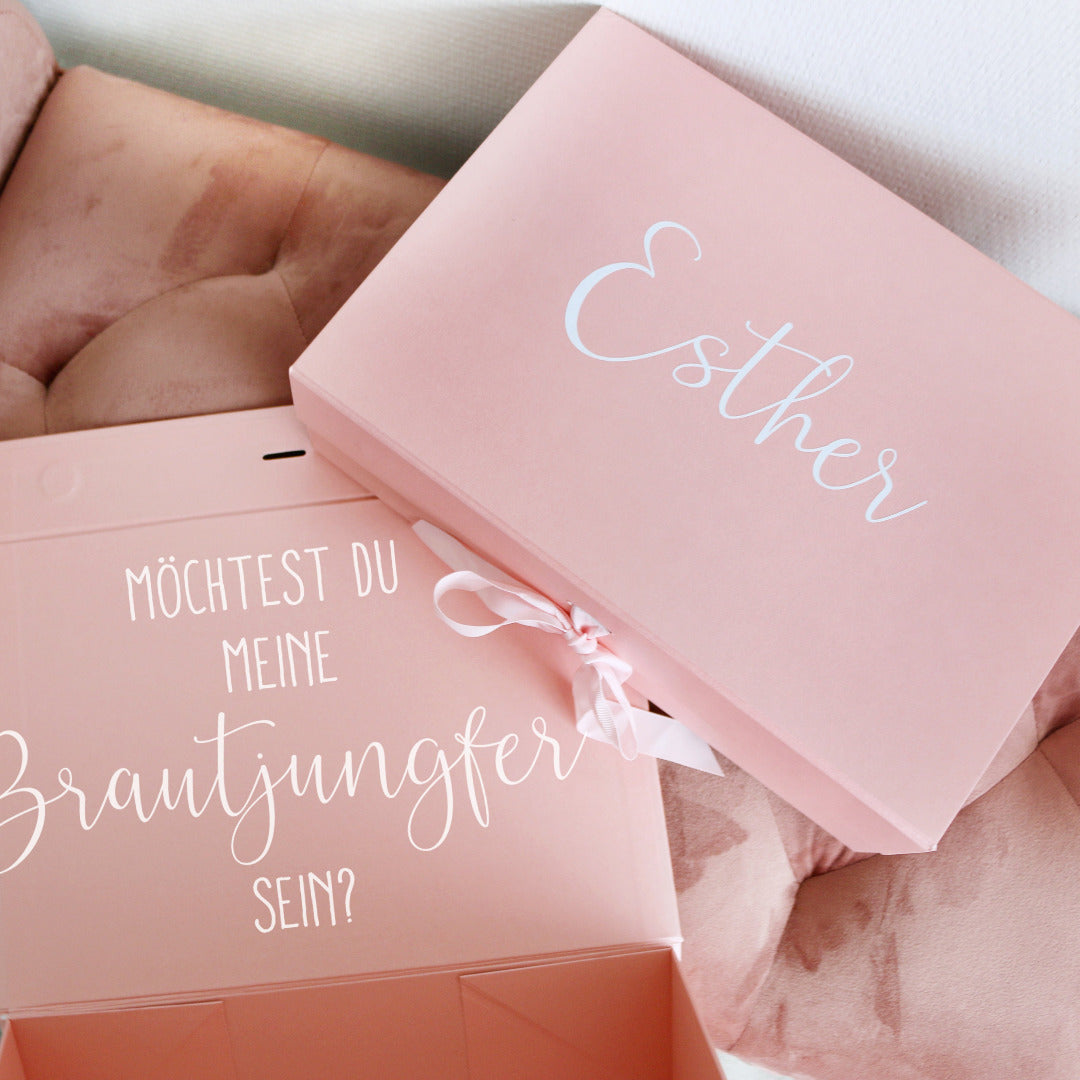 Geschenkbox in rosa mit Spruch Frontansicht