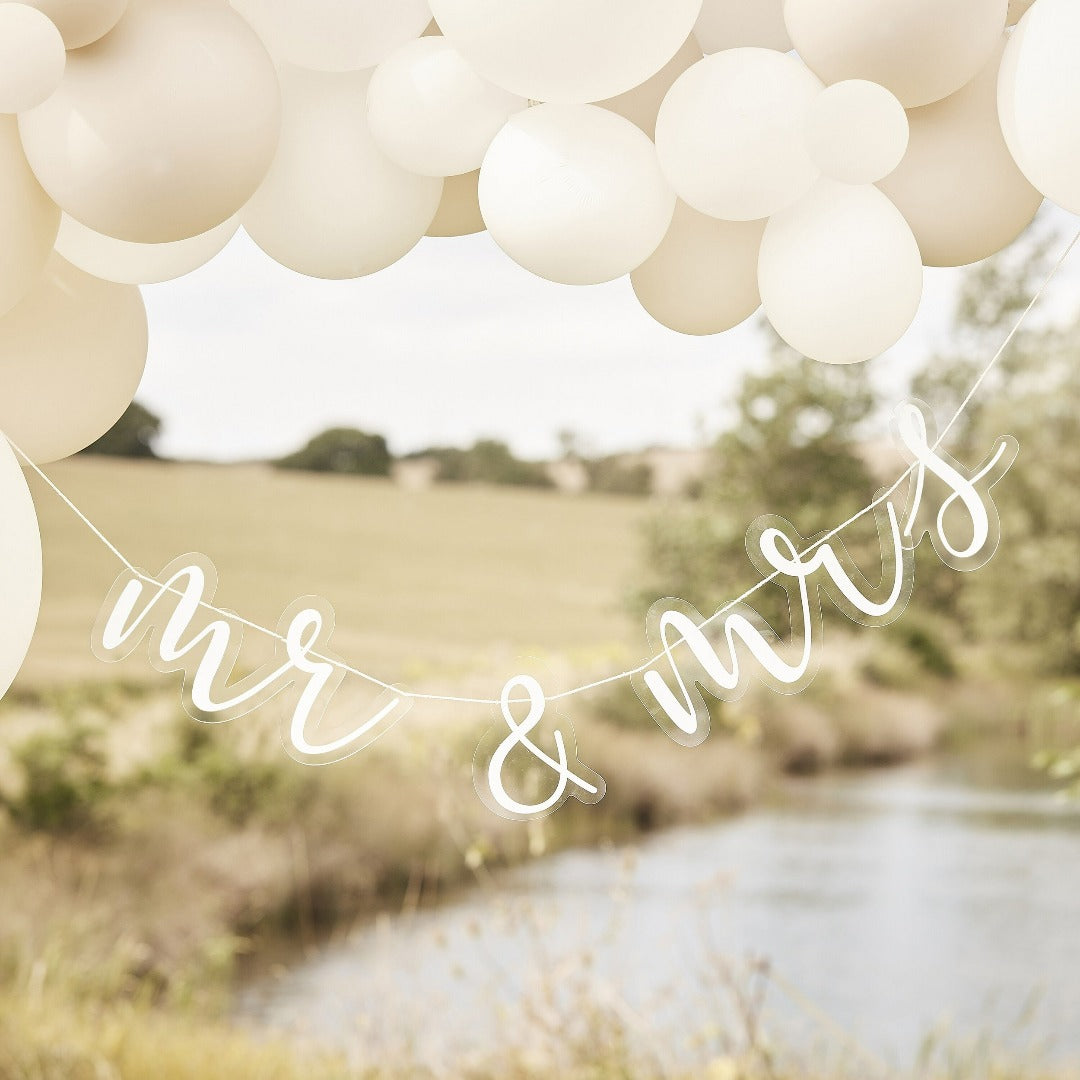 Acryl Girlande mr und mrs