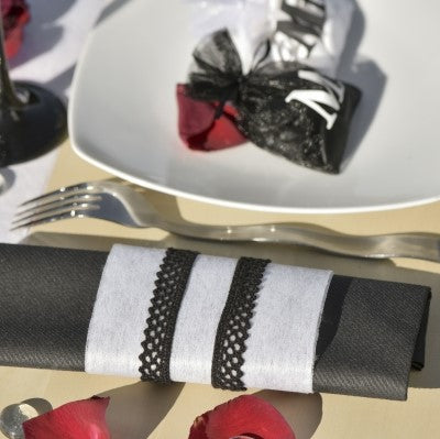 Vintage Selbstklebeband Spitze schwarz
