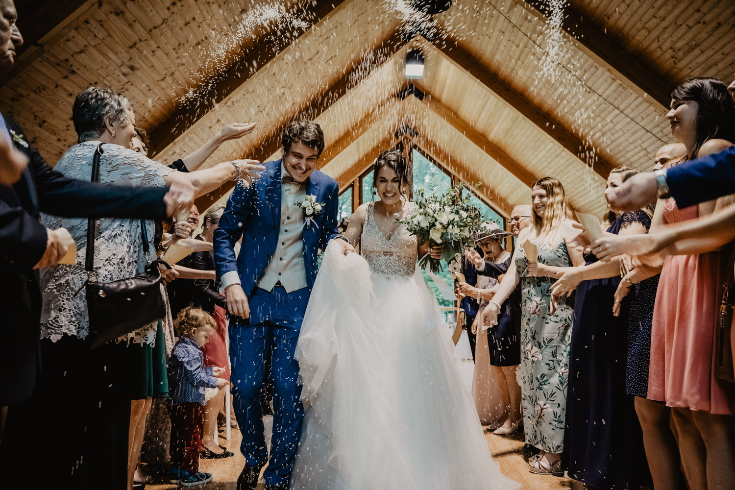10 unverzichtbare Dekoartikel für eine unvergessliche Hochzeit