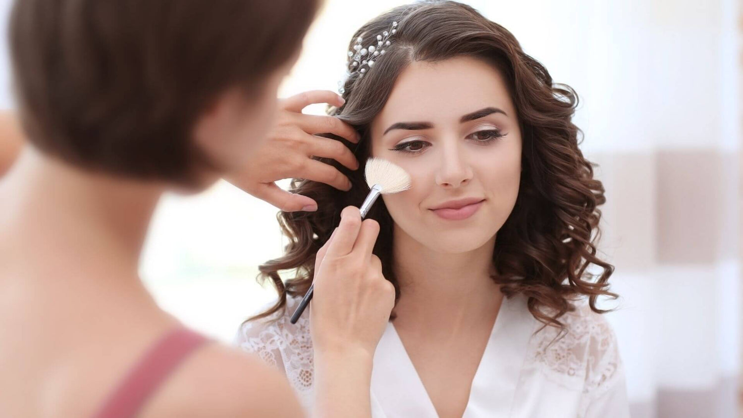 12 Tipps für das Profi-Hochzeits-Make-up