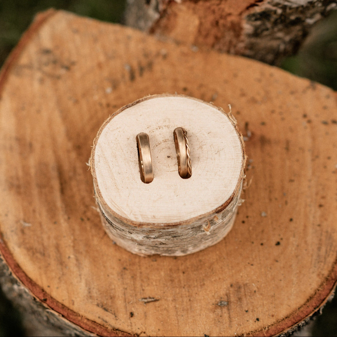 Ringhalter aus Holz 